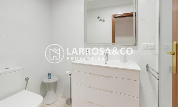 Reventa - Planta baja - Torrevieja - Acequion