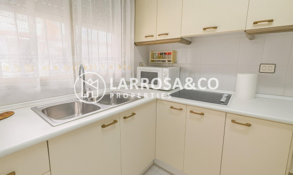 Reventa - Planta baja - Torrevieja - Acequion