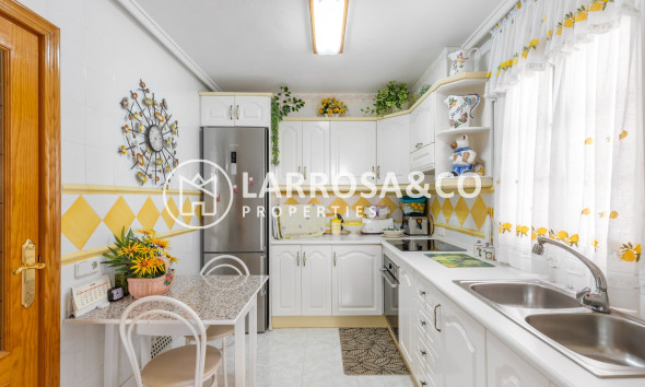 Вторичный рынок - Дом - Торревьеха - Zona los Frutales