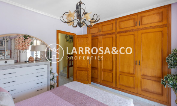 Вторичный рынок - Дом - Торревьеха - Zona los Frutales