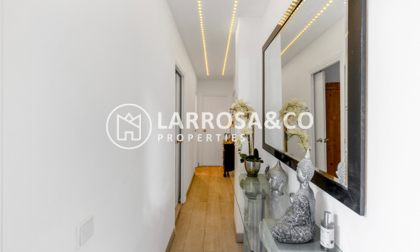 Resale - Apartment - Torrevieja - Playa del Cura