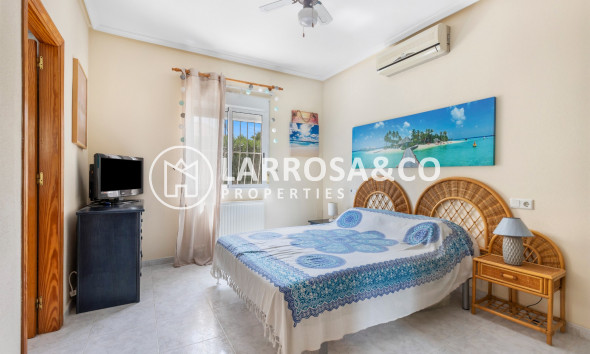 Resale - Detached House/Villa - San Fulgencio