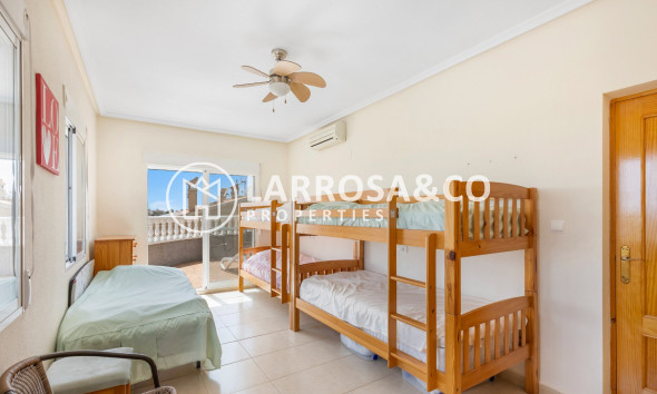 Resale - Detached House/Villa - San Fulgencio