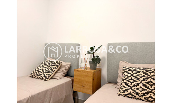 Resale - Apartment - Torrevieja - Playa del Cura