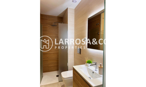 Resale - Apartment - Torrevieja - Playa del Cura