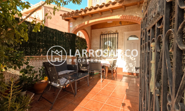 Resale - Terraced house / Townhouse - Torrevieja - El Acequión - Los Náufragos