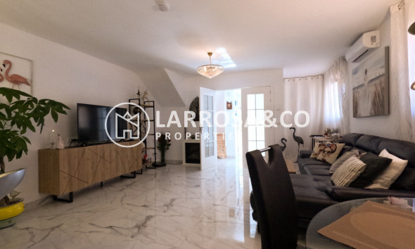 Resale - Terraced house / Townhouse - Torrevieja - El Acequión - Los Náufragos