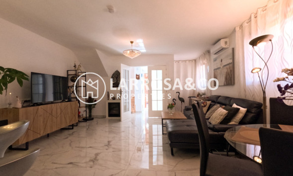 Resale - Terraced house / Townhouse - Torrevieja - El Acequión - Los Náufragos