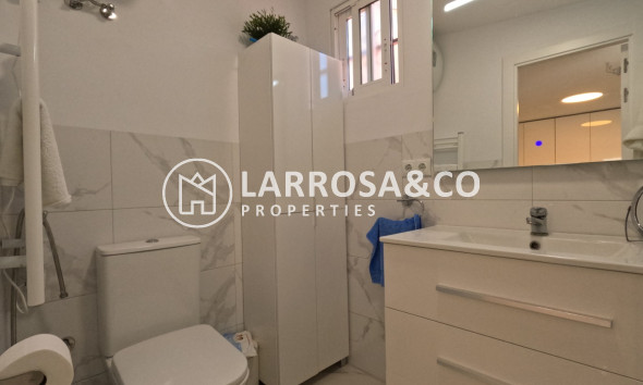 Resale - Terraced house / Townhouse - Torrevieja - El Acequión - Los Náufragos