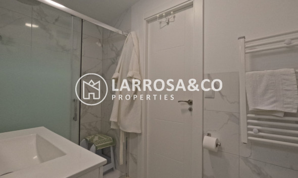 Resale - Terraced house / Townhouse - Torrevieja - El Acequión - Los Náufragos