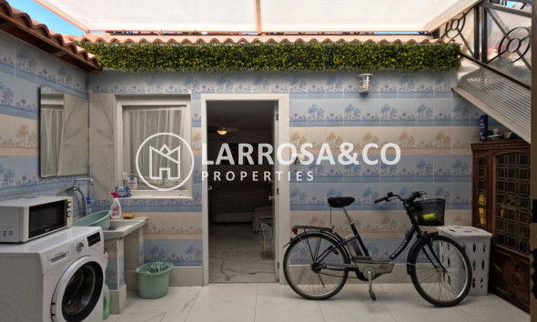 Resale - Terraced house / Townhouse - Torrevieja - El Acequión - Los Náufragos