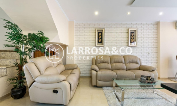 Resale - Terraced house / Townhouse - Torrevieja - Aguas Nuevas