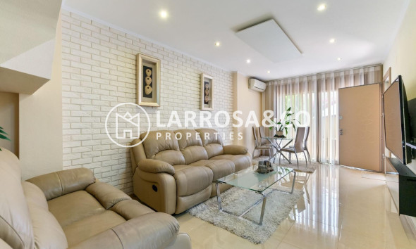 Resale - Terraced house / Townhouse - Torrevieja - Aguas Nuevas