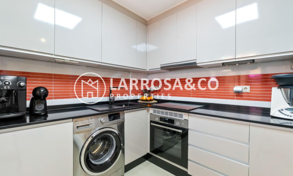 Resale - Terraced house / Townhouse - Torrevieja - Aguas Nuevas