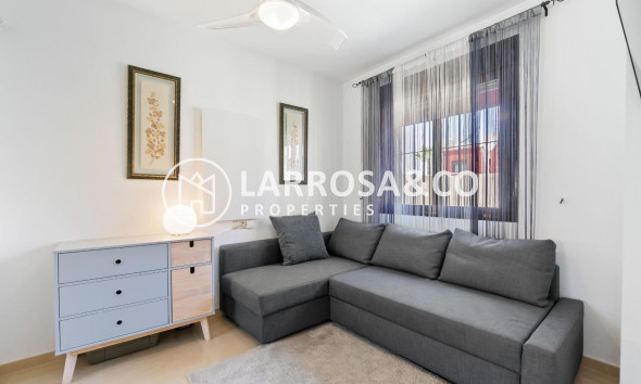 Resale - Terraced house / Townhouse - Torrevieja - Aguas Nuevas