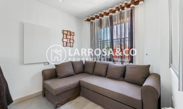 Resale - Terraced house / Townhouse - Torrevieja - Aguas Nuevas