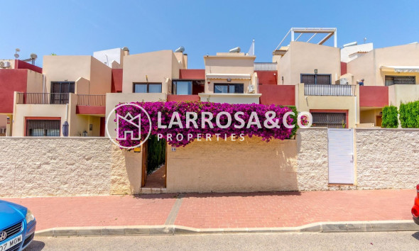 Resale - Terraced house / Townhouse - Torrevieja - Aguas Nuevas