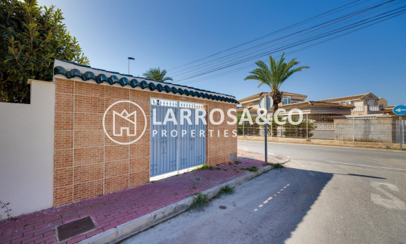 Resale - Semi-detached house - Torrevieja - La Siesta - El Salado - Torreta