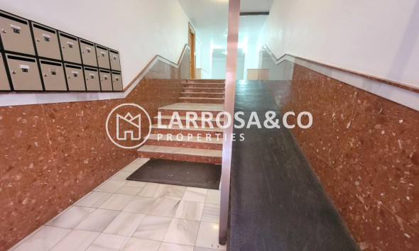 Reventa - Atico - Torrevieja - Playa Los Locos