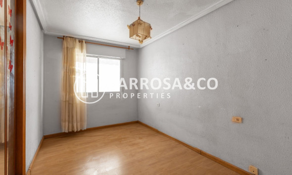 Resale - Apartment - Torrevieja - Habaneras