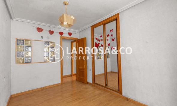 Resale - Apartment - Torrevieja - Habaneras