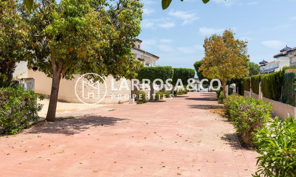 Herverkoop - Bungalow - Torrevieja - La Mata