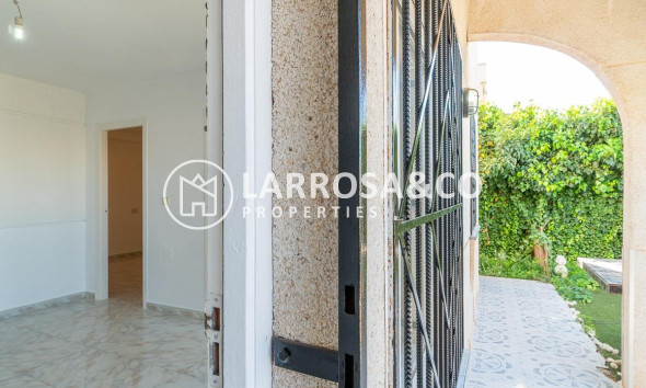 Resale - Semi-detached house - Torrevieja - Carrefour