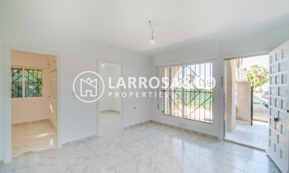 Resale - Semi-detached house - Torrevieja - Carrefour