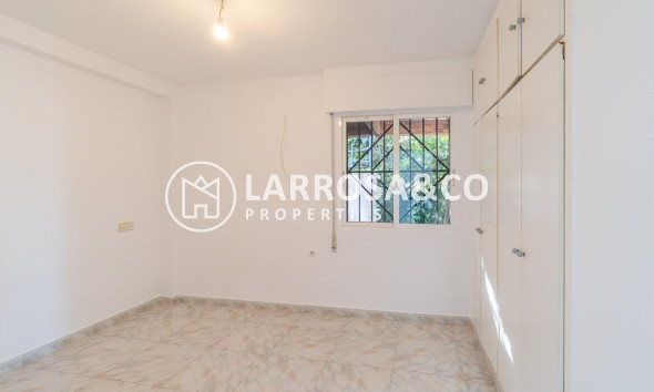 Resale - Semi-detached house - Torrevieja - Carrefour