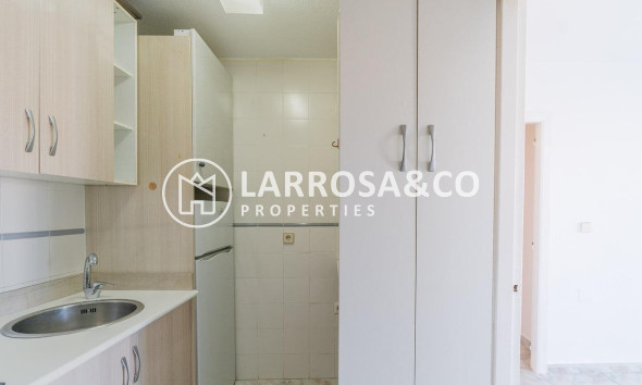 Resale - Semi-detached house - Torrevieja - Carrefour