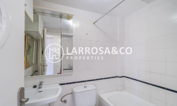 Resale - Semi-detached house - Torrevieja - Carrefour