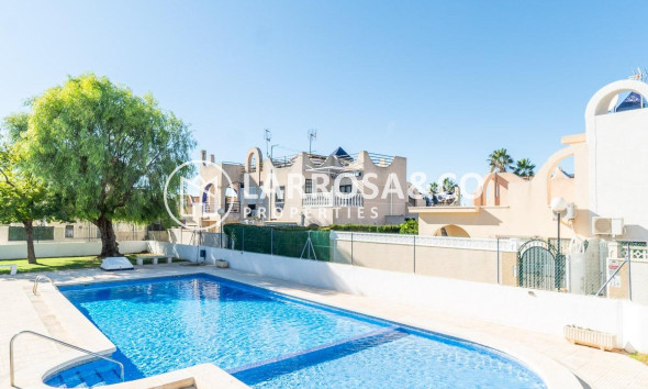 Resale - Semi-detached house - Torrevieja - Carrefour