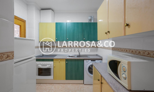 Resale - Apartment - Torrevieja - Centro