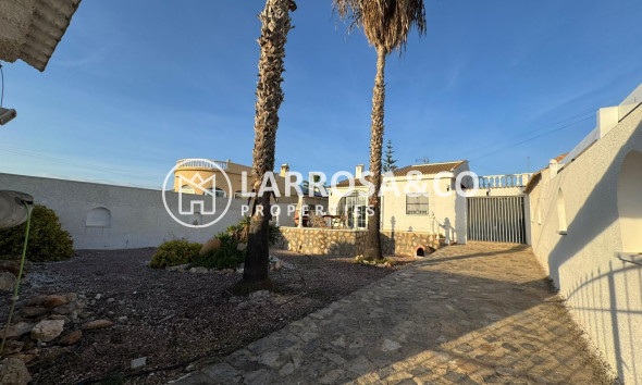 Reventa - Chalet - Torrevieja - San luis