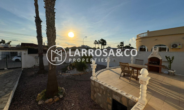 Reventa - Chalet - Torrevieja - San luis