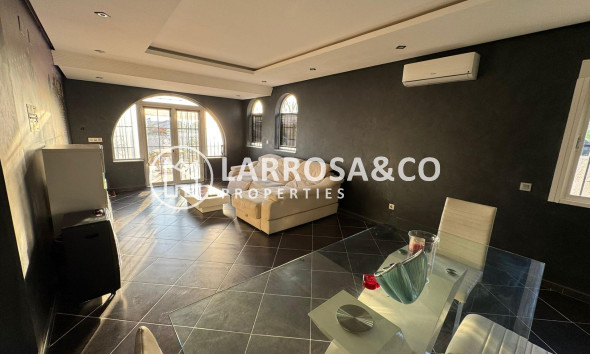 Reventa - Chalet - Torrevieja - San luis