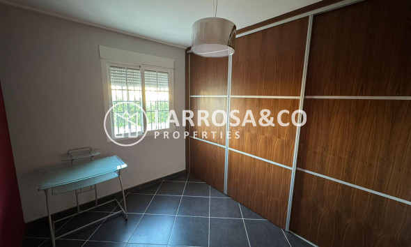 Reventa - Chalet - Torrevieja - San luis