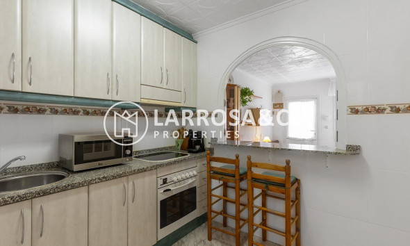 Resale - Bungalow - Torrevieja - La Siesta - El Salado - Torreta