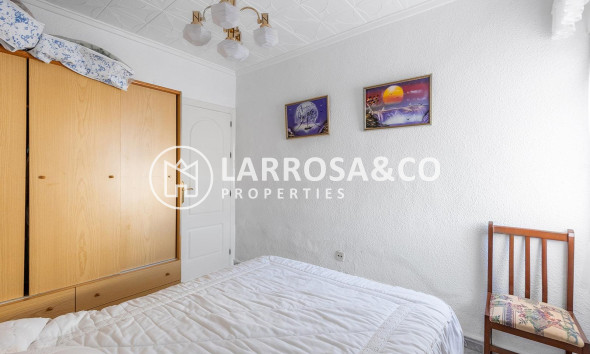 Resale - Bungalow - Torrevieja - La Siesta - El Salado - Torreta