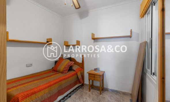 Resale - Bungalow - Torrevieja - La Siesta - El Salado - Torreta