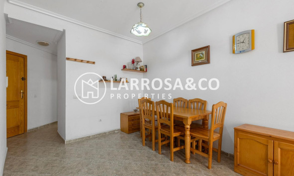 Resale - Ground floor apartment - Torrevieja - La Mata