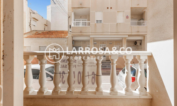 Resale - Ground floor apartment - Torrevieja - La Mata