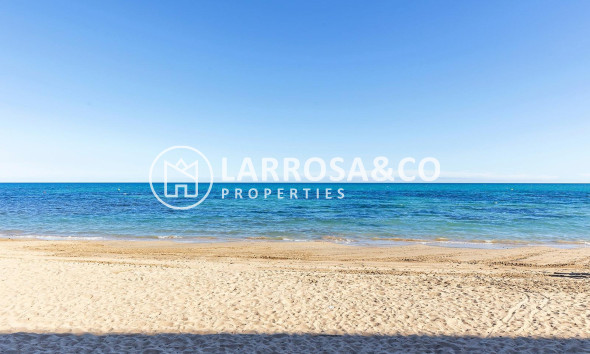 Resale - Ground floor apartment - Torrevieja - La Mata