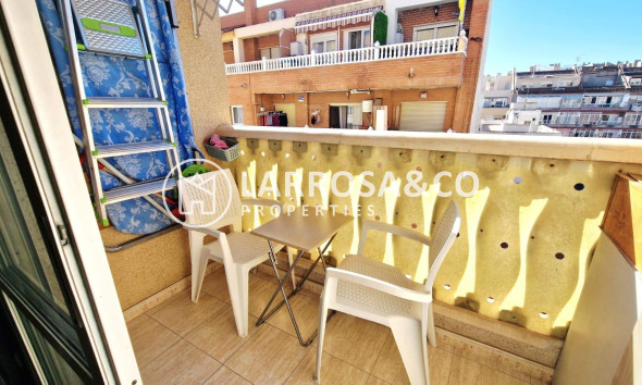 Resale - Apartment - Torrevieja - Centro