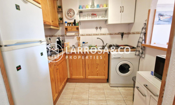Resale - Apartment - Torrevieja - Centro