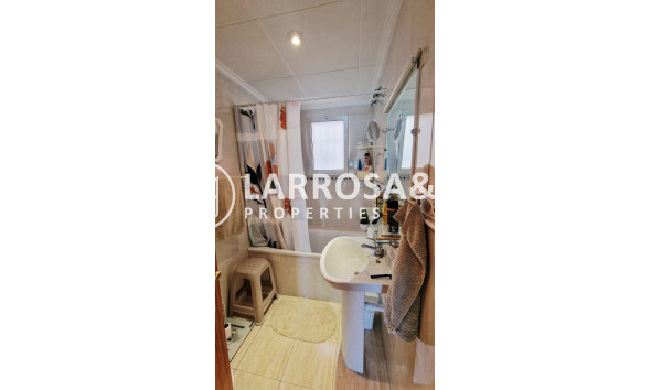 Resale - Apartment - Torrevieja - Centro