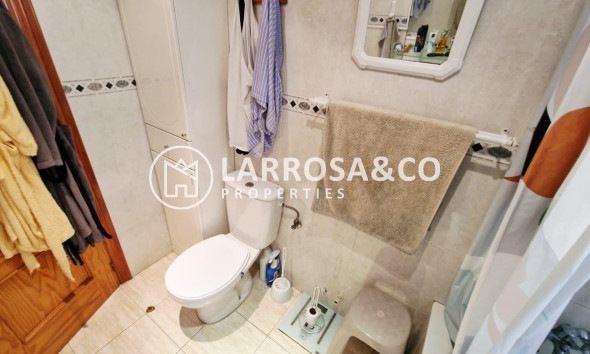 Resale - Apartment - Torrevieja - Centro