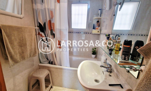 Resale - Apartment - Torrevieja - Centro