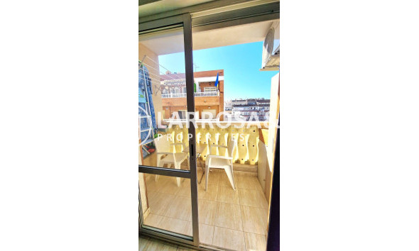 Resale - Apartment - Torrevieja - Centro