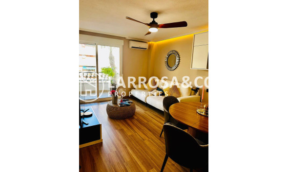 Resale - Apartment - Torrevieja - Acequion